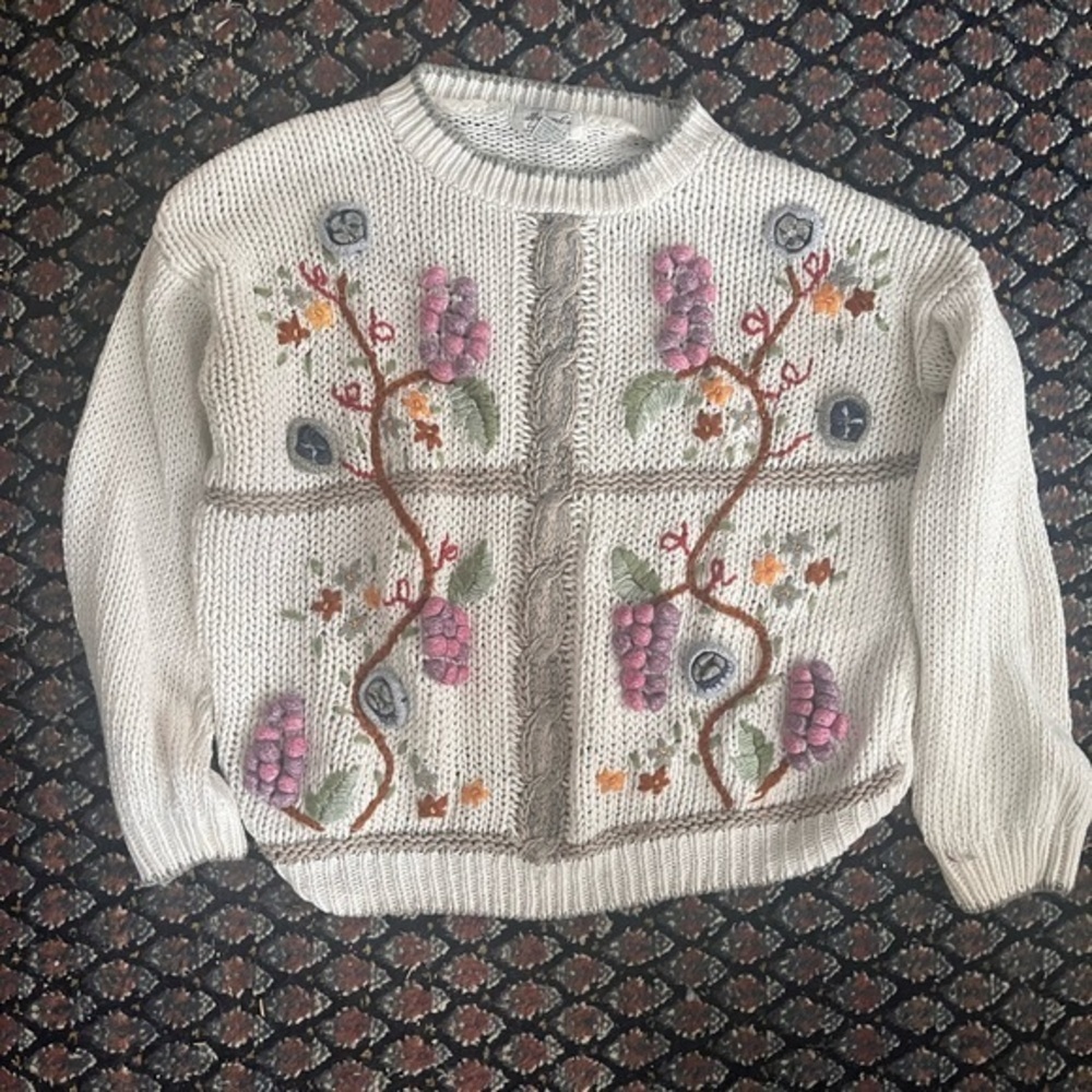 Vintage chunky cottagecore embroidered Floral Grapevine Sweater Large - Picture 2 of 5
